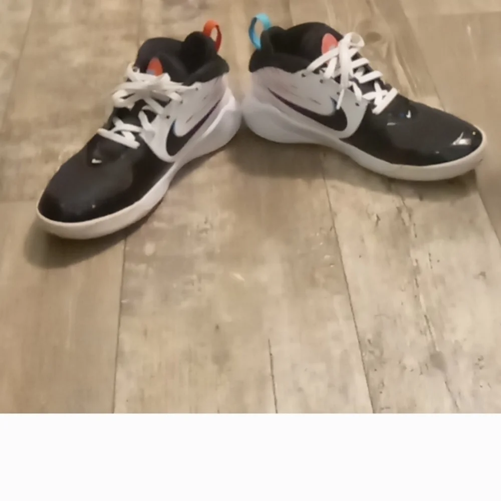Nike Team Hustle D9